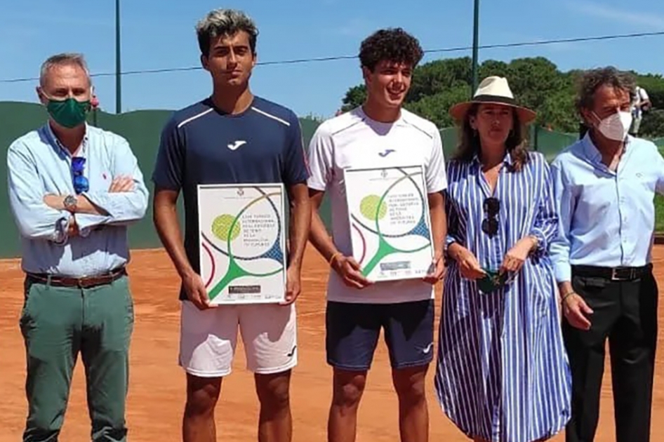 Nicols lvarez Varona se lleva la final del ITF de Santander ante lex Mart