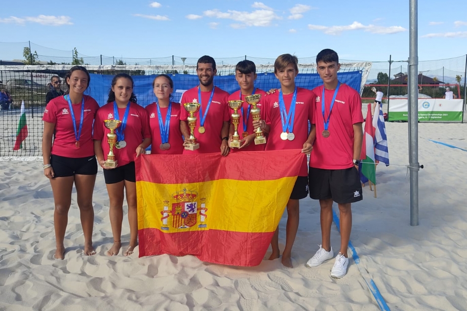 Jorge Mndez y Nicols Volpe se llevan el ttulo infantil en el Campeonato de Europa de Tenis Playa