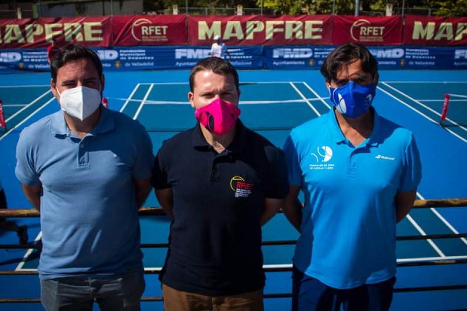 Juan M Becerril ejerce de Juez rbitro en el II Campeonato de Espaa MAPFRE de Touchtennis