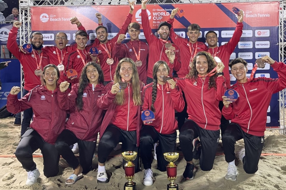 Medalla de bronce para la Seleccin Espaola MAPFRE de Tenis Playa en la Copa del Mundo