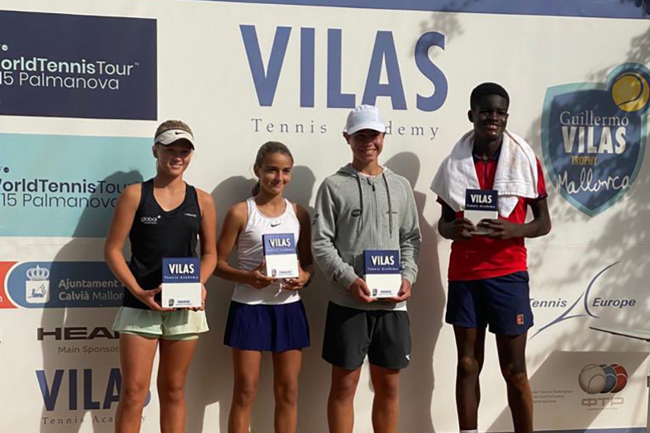 Triunfo de Xavier Palomar y final de Charo Esquiva en el segundo internacional infantil de Palmanova Triunfo de Xavier Palomar y final de Charo Esquiva en el segundo internacional infantil de Palmanova