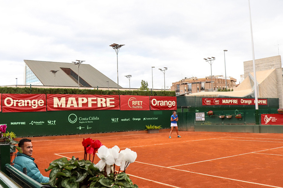 El Campeonato de España MAPFRE de Tenis por Equipos Femeninos - Copa Orange iza el telón en Murcia