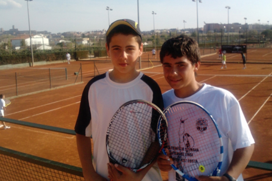 Victorias del balear Jaume Munar y de la catalana Jlia Payola en el Trofeo Albert Costa Sub13  