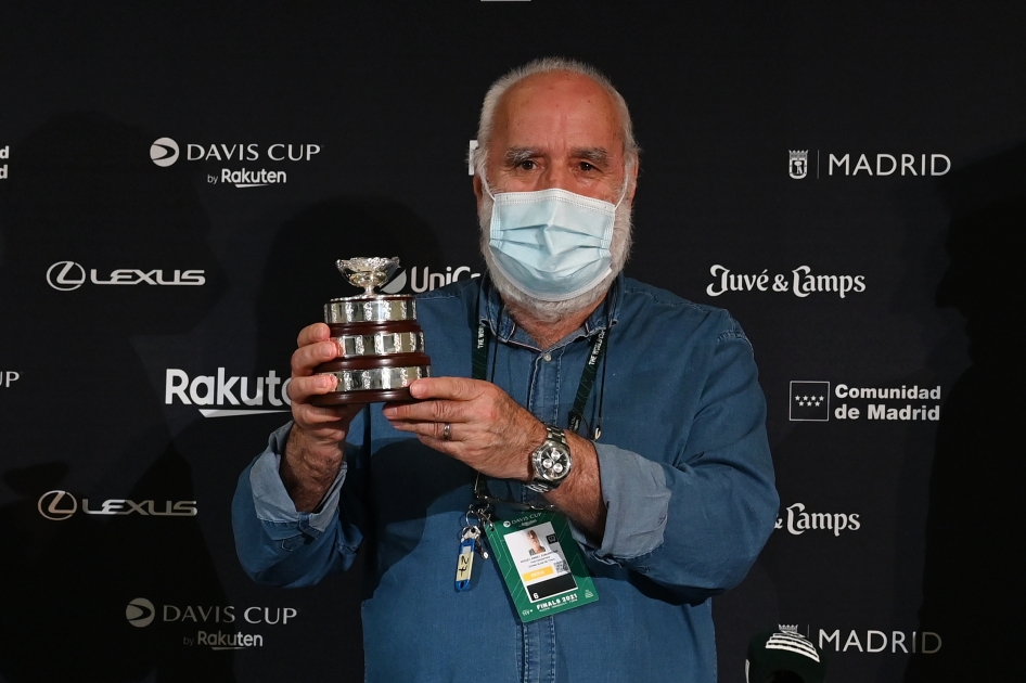 Miguel Ángel Zubiarraín recibe el Davis Cup Media Award Miguel Ángel Zubiarraín recibe el Davis Cup Media Award