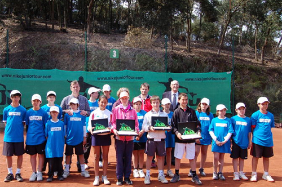 Sorpresas en las finales del segundo torneo del Nike Junior Tour en Barcelona