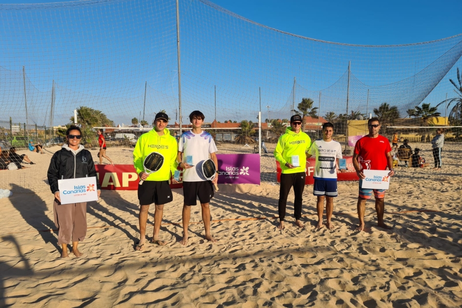 López-Tejada suman su tercer título internacional de tenis playa en Fuerteventura