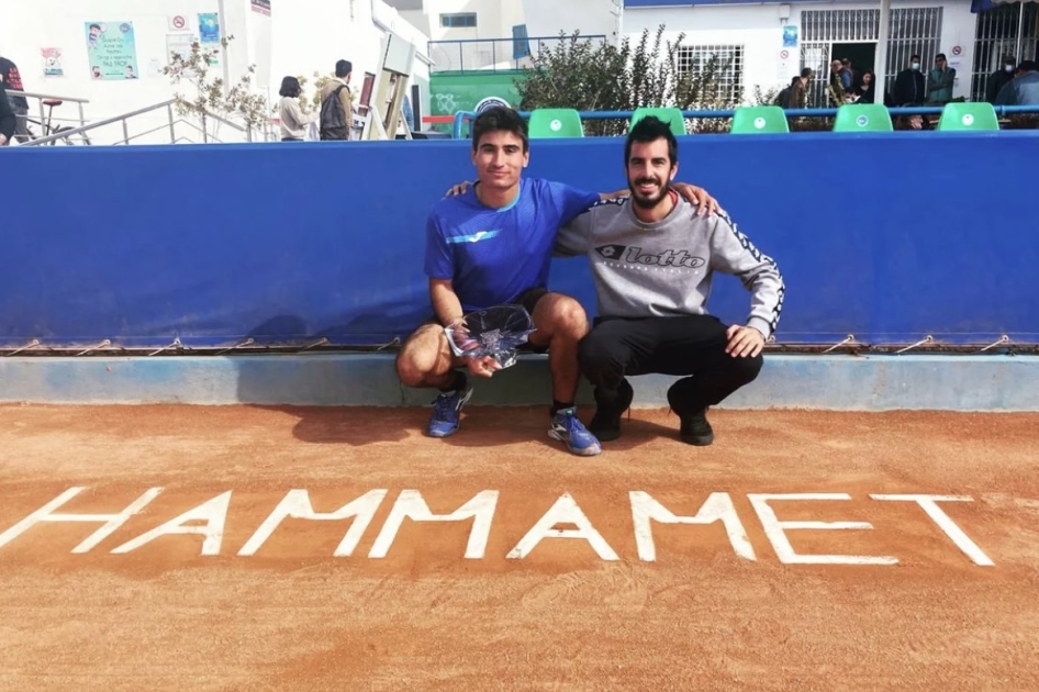Tercer título júnior para el alicantino Joan Torres en Túnez Tercer título júnior para el alicantino Joan Torres en Túnez