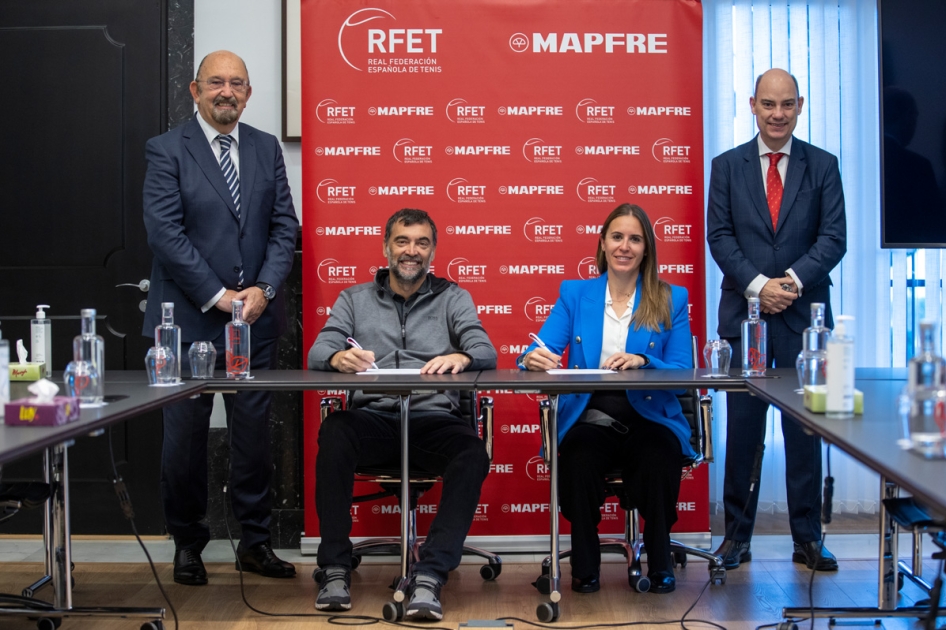 La RFET y MAPFRE sellan la continuidad del tenis español