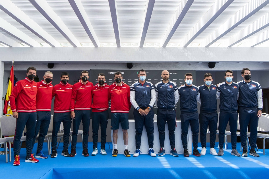 Bautista y Alcaraz abrirán el Qualifier de Copa Davis ante Rumanía en Marbella Bautista y Alcaraz abrirán el Qualifier de Copa Davis ante Rumanía en Marbella