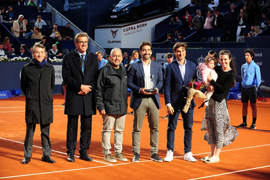 Marc Lpez recibe un homenaje en el God