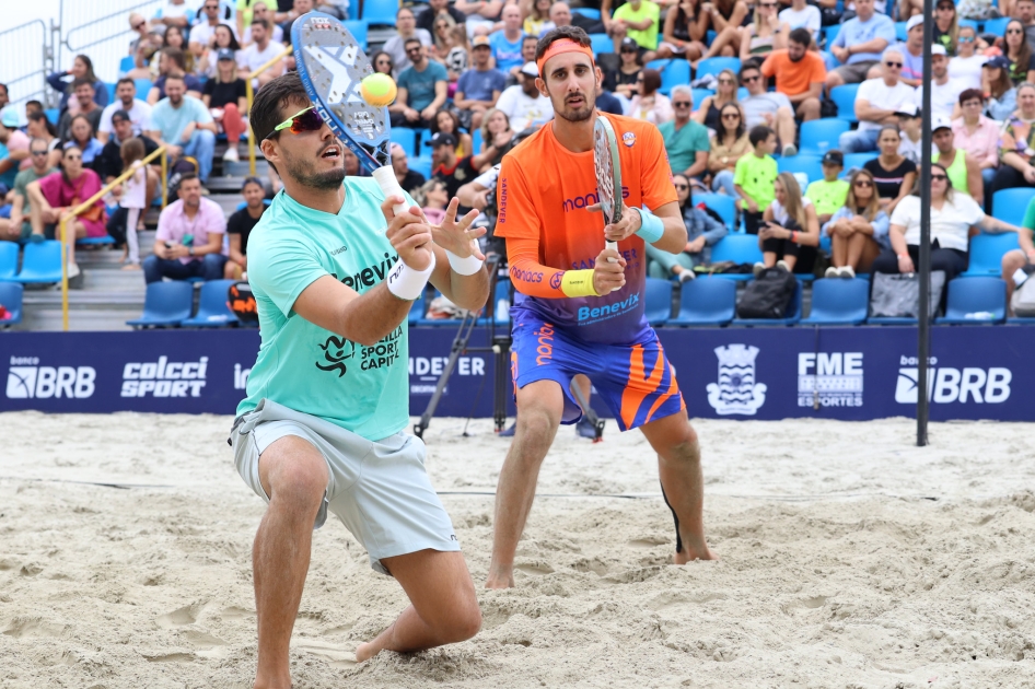 Antomi Ramos y Michele Cappelletti se ven sorprendidos en la final de Balnerio Cambori