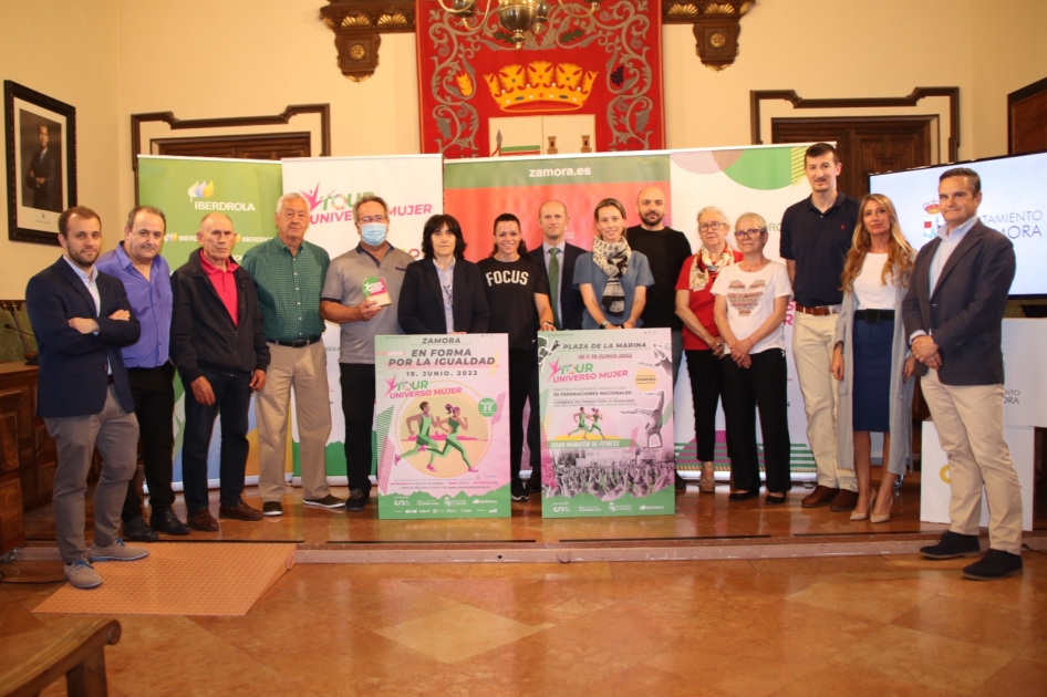 El tenis se estrena en el Tour Universo Mujer en la primera cita del ao en Zamora