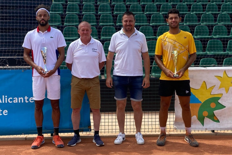 El internacional de La Nucía acaba en manos del dominicano Nick Hardt El internacional de La Nucía acaba en manos del dominicano Nick Hardt