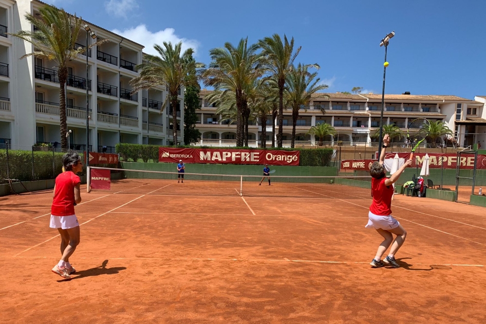 El nuevo Campeonato de España MAPFRE de Tenis de Veteranos por CC.AA. iza el telón en Mallorca El nuevo Campeonato de España MAPFRE de Tenis de Veteranos por CC.AA. iza el telón en Mallorca