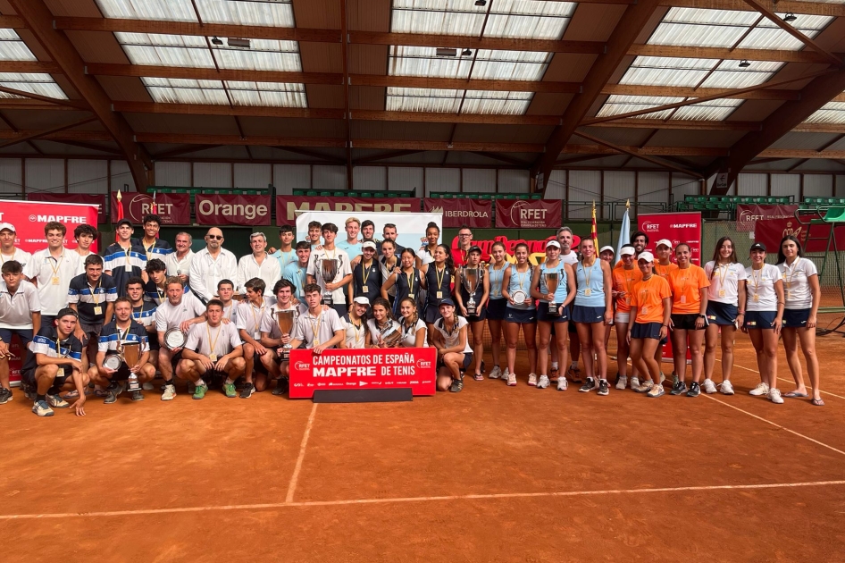 CT Valencia y CT Barcino se reparten los títulos del Campeonato de España MAPFRE Júnior por Equipos en Zaragoza CT Valencia y CT Barcino se reparten los títulos del Campeonato de España MAPFRE Júnior por Equipos en Zaragoza