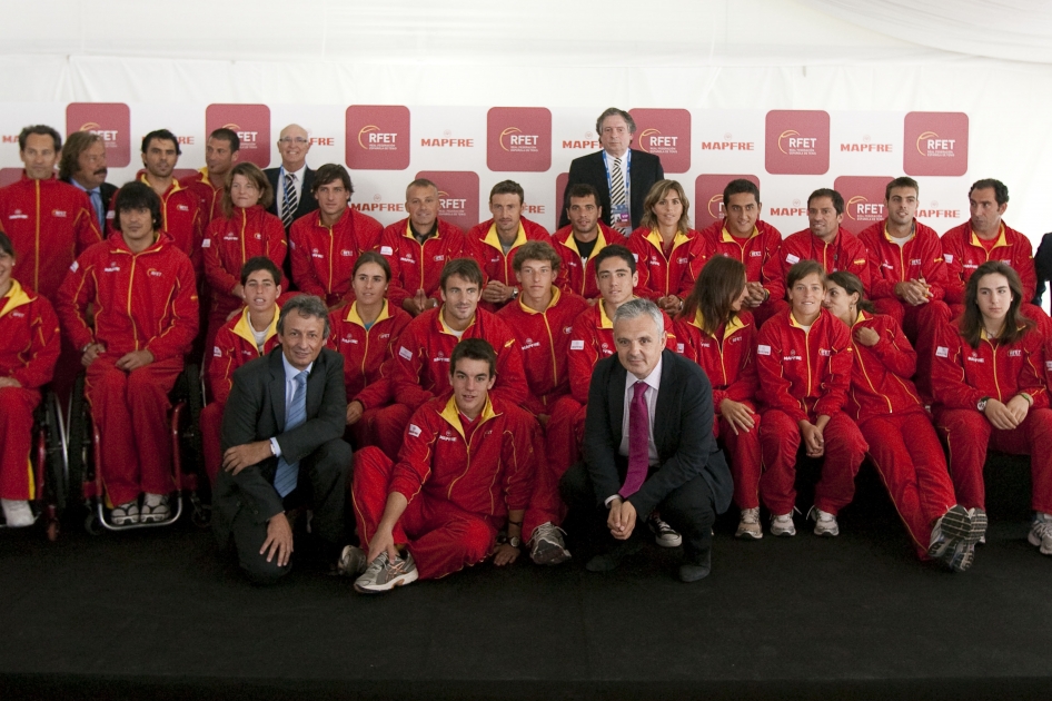 Presentadas oficialmente las Selecciones Espaolas Mapfre de Tenis 2010