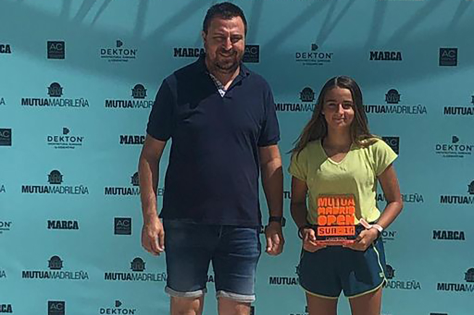 El XX Mutua Madrid Open Sub'16 iza el telón en La Nucía con triunfos de Charo Esquiva y Andrés Santamarta