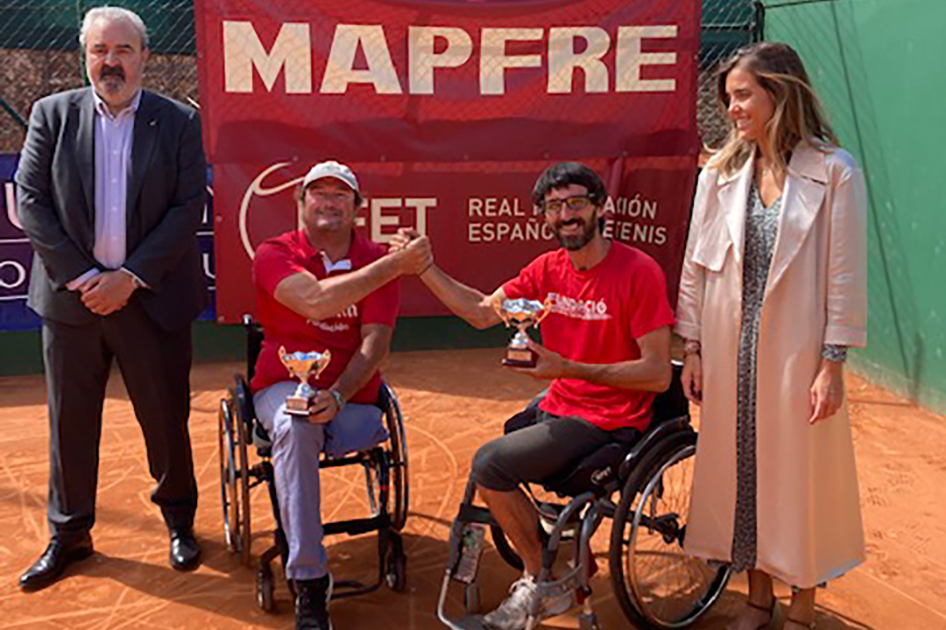 Arturo Montes gana el torneo de la Liga MAPFRE de Tenis en Silla de Oviedo