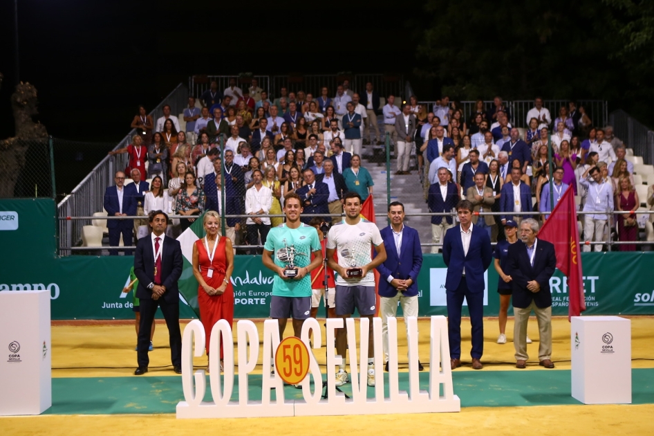 Roberto Carballés suma su décimo ATP Challenger en Sevilla ante Bernabé Zapata