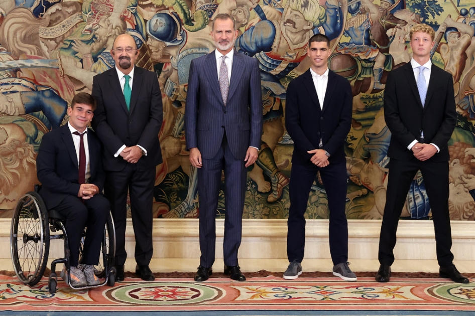 Carlos Alcaraz, Martín Landaluce y Martín de la Puente son recibidos por Su Majestad el Rey Don Felipe VI Carlos Alcaraz, Martín Landaluce y Martín de la Puente son recibidos por Su Majestad el Rey Don Felipe VI
