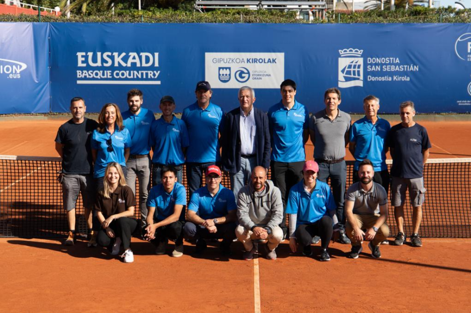 Equipo arbitral en el torneo internacional ITF W60 de San Sebastián