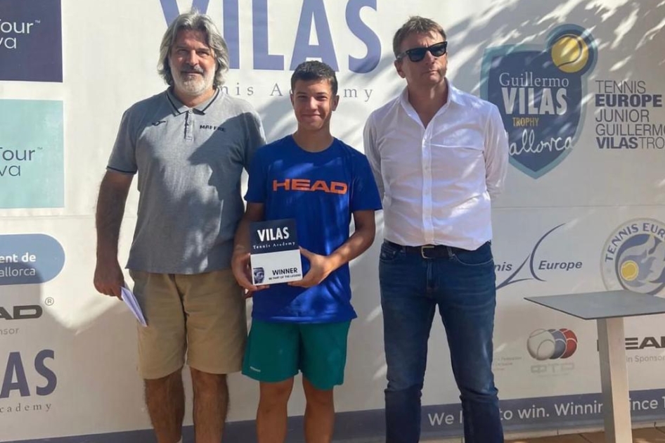 Triunfo de Andrés Pereiro y final de Selena Romero en el Sub'14 de Palmanova Triunfo de Andrés Pereiro y final de Selena Romero en el Sub'14 de Palmanova