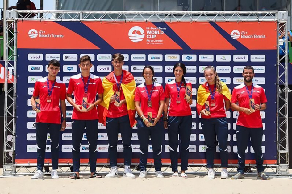 Cuarto puesto de Espaa en el Mundial de tenis playa y bronce en jniors