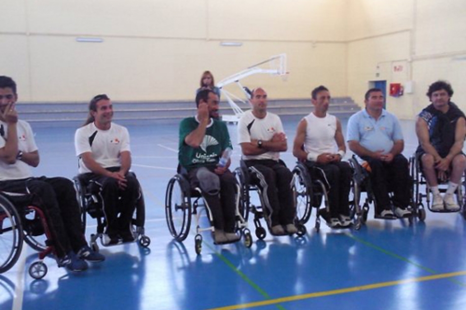 Victoria de Juan Manuel Ramos en el torneo de tenis en silla de ruedas de Aljaraque en Huelva Victoria de Juan Manuel Ramos en el torneo de tenis en silla de ruedas de Aljaraque en Huelva