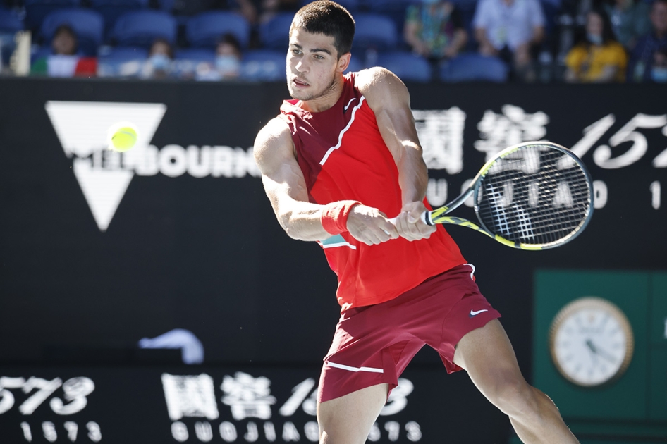 Carlos Alcaraz será baja del Open de Australia por lesión Carlos Alcaraz será baja del Open de Australia por lesión