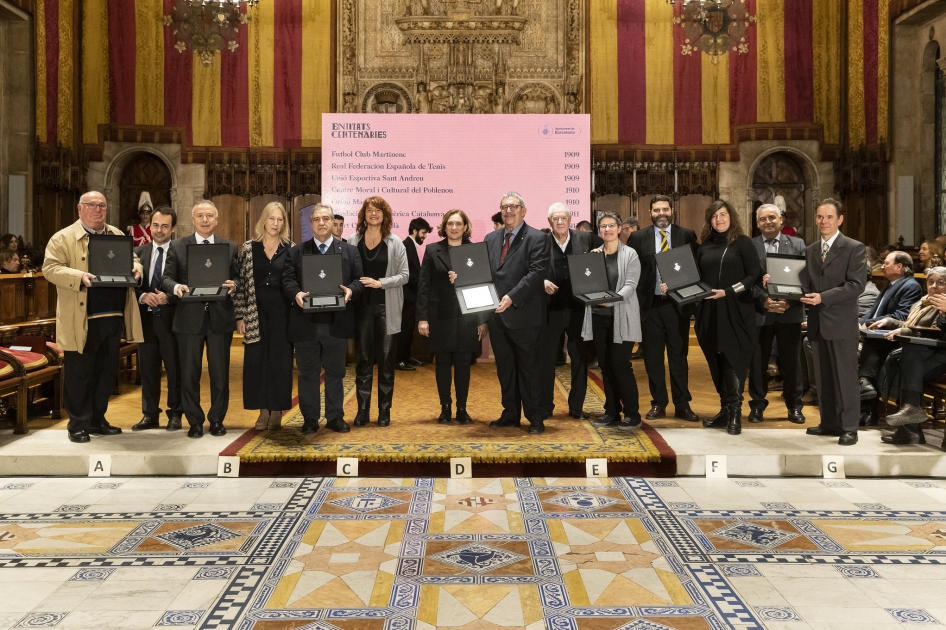 La RFET recibe la distincin del Ajuntament de Barcelona como entidad centenaria