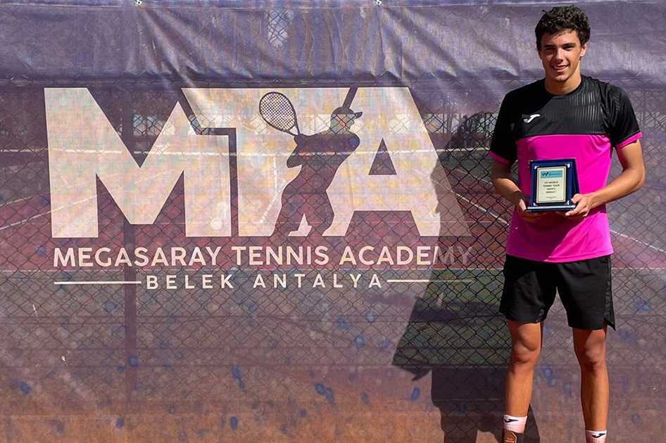 Álex Martí Pujolras firma en Turquía su tercer título ITF