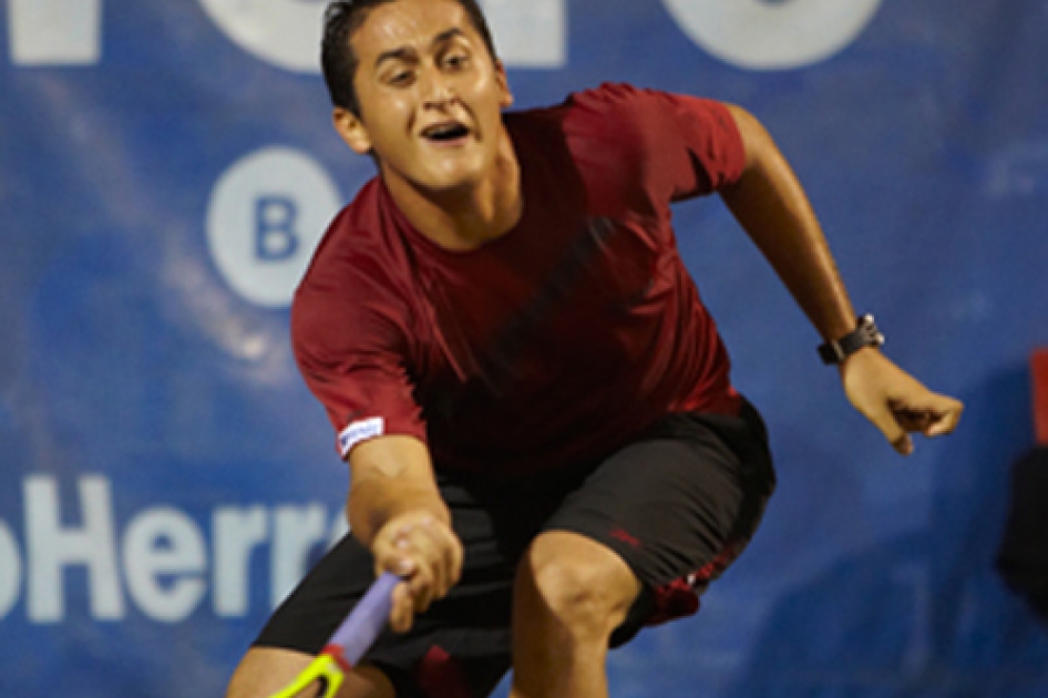 Nicols Almagro acompaar a David Ferrer en el Tenis Playa de Luanco