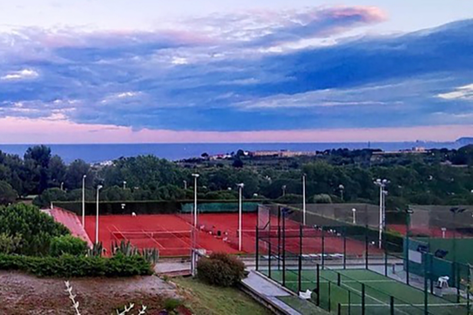 Ganadores del segundo torneo de veteranos en el CT Barcelona-Teià Ganadores del segundo torneo de veteranos en el CT Barcelona-Teià