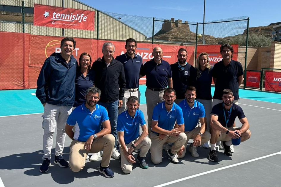 Equipo arbitral en el ITF femenino de Monzón Equipo arbitral en el ITF femenino de Monzón
