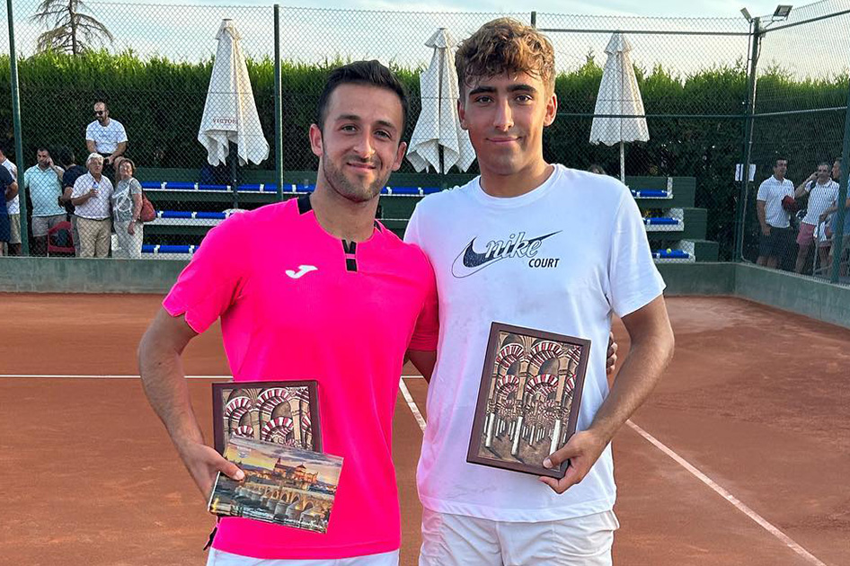 Javier Barranco supera a Daniel Mérida en la final del internacional de Córdoba Javier Barranco supera a Daniel Mérida en la final del internacional de Córdoba