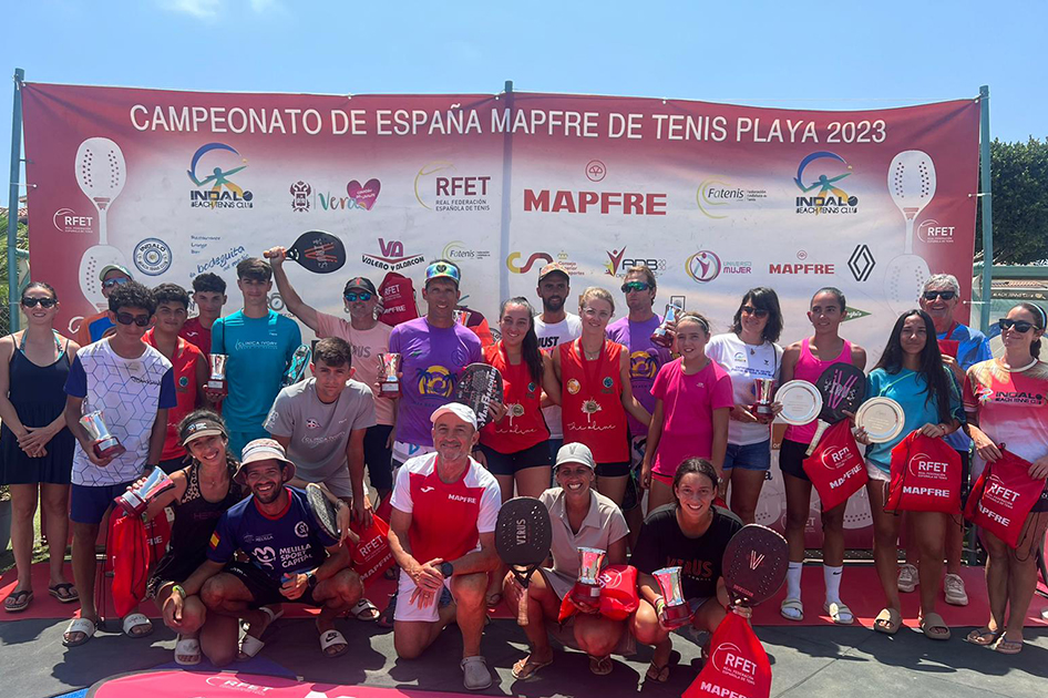 Vera corona tambin a los Campeones de Espaa de tenis playa juveniles y veteranos