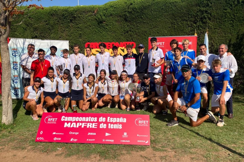 Doblete del RCT Barcelona-1899 en el Campeonato de Espaa MAPFRE Jnior por Equipos