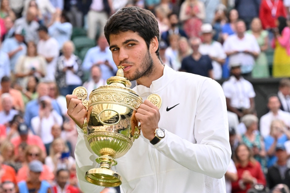 Alcaraz conquista Wimbledon en una histórica final ante Djokovic Alcaraz conquista Wimbledon en una histórica final ante Djokovic