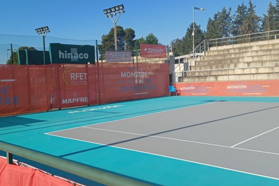 El Complejo de Tenis Conchita Martínez de Monzón estrena pistas Tennislife hechas con pelotas recicladas El Complejo de Tenis Conchita Martínez de Monzón estrena pistas Tennislife hechas con pelotas recicladas