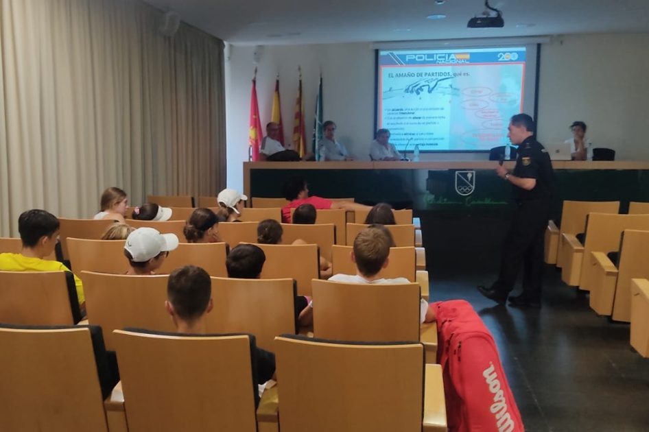 Nueva charla sobre integridad en el Campeonato de España MAPFRE Infantil en Zaragoza