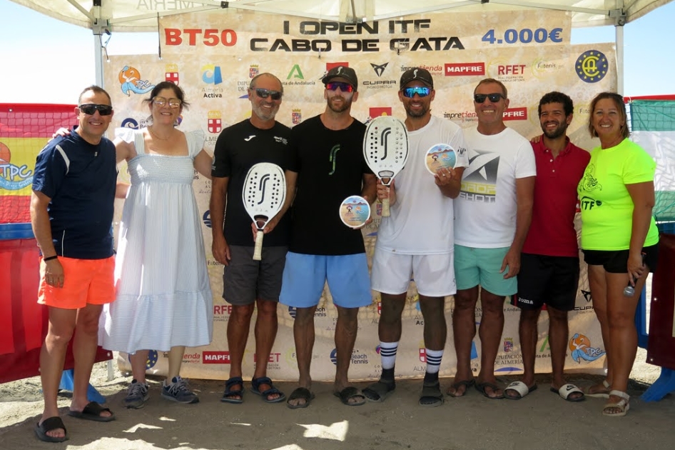Gerard Rodríguez vuelve a la senda del triunfo en el internacional de tenis playa de Cabo de Gata