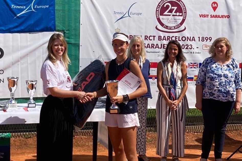 Carla Vzquez alcanza su segunda final Sub'16 en Sarajevo