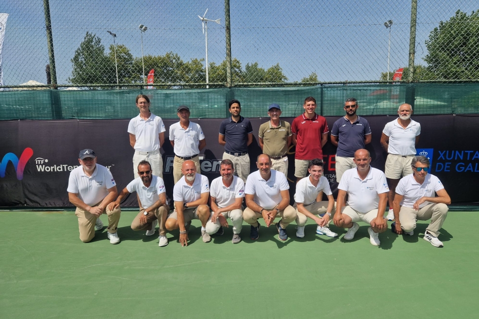 Equipo arbitral en el internacional femenino ITF de Vigo Equipo arbitral en el internacional femenino ITF de Vigo
