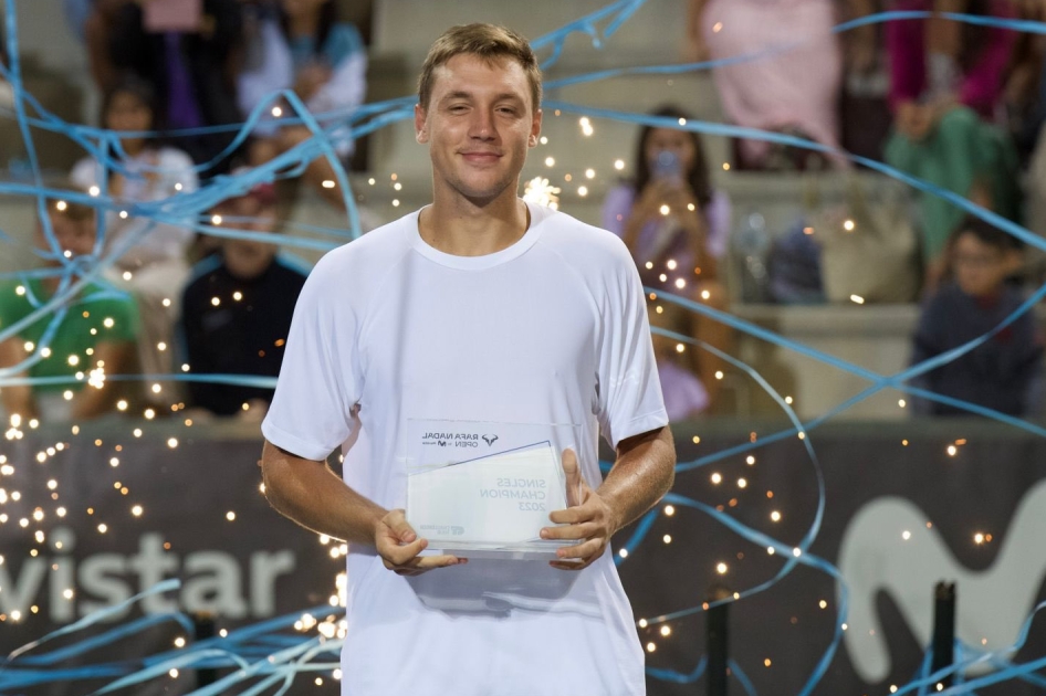 Semifinales de Daniel Rincón en Manacor donde gana el serbio Medjedovic Semifinales de Daniel Rincón en Manacor donde gana el serbio Medjedovic