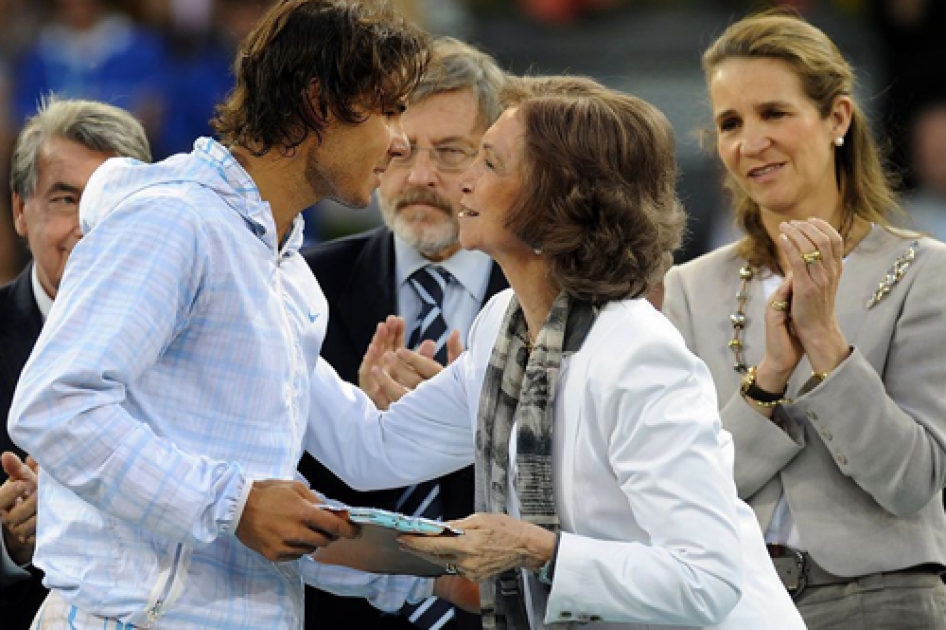 Nadal doblega a Federer y establece un nuevo récord de 18 Masters 1000 ganados Nadal doblega a Federer y establece un nuevo récord de 18 Masters 1000 ganados