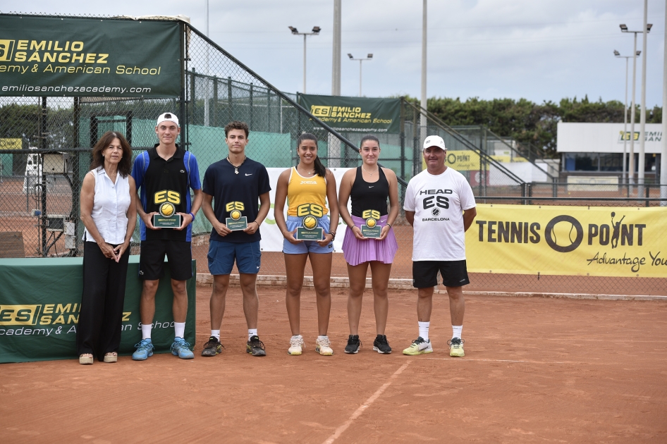Ruth Roura encadena su tercer triunfo consecutivo en El Prat ante Lorena Solar Ruth Roura encadena su tercer triunfo consecutivo en El Prat ante Lorena Solar