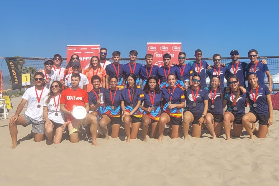 El CT Melilla revalida la corona del Campeonato de España MAPFRE de Tenis Playa de Clubes en Castellón