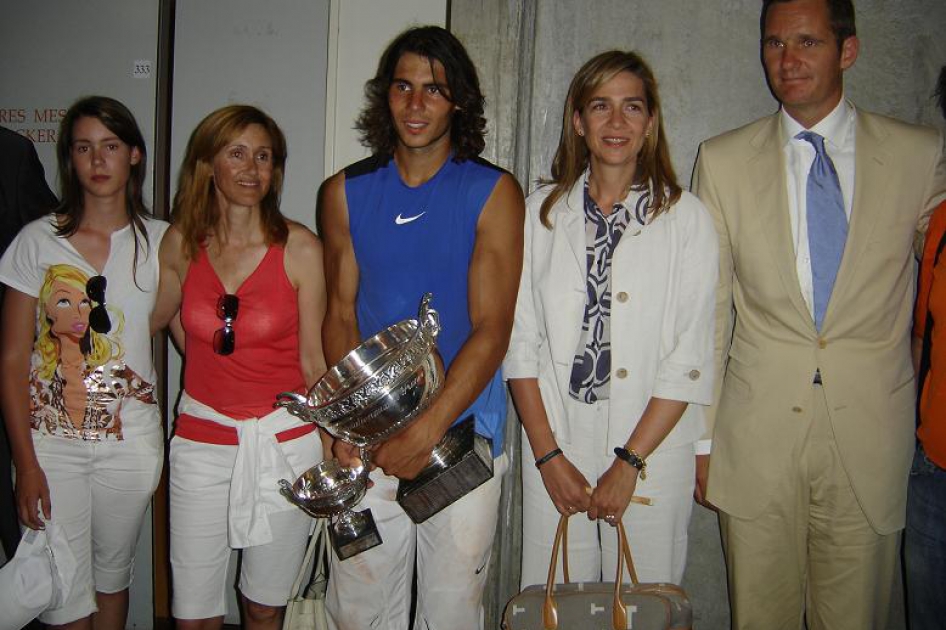 Roland Garros se viste de rojo y gualda Roland Garros se viste de rojo y gualda
