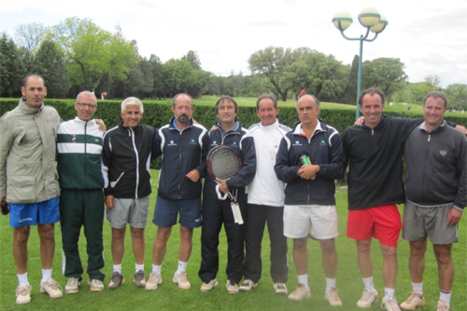 Triunfo del Club de Campo Villa de Madrid en el Campeonato de Espaa de Veteranos Masculino +45