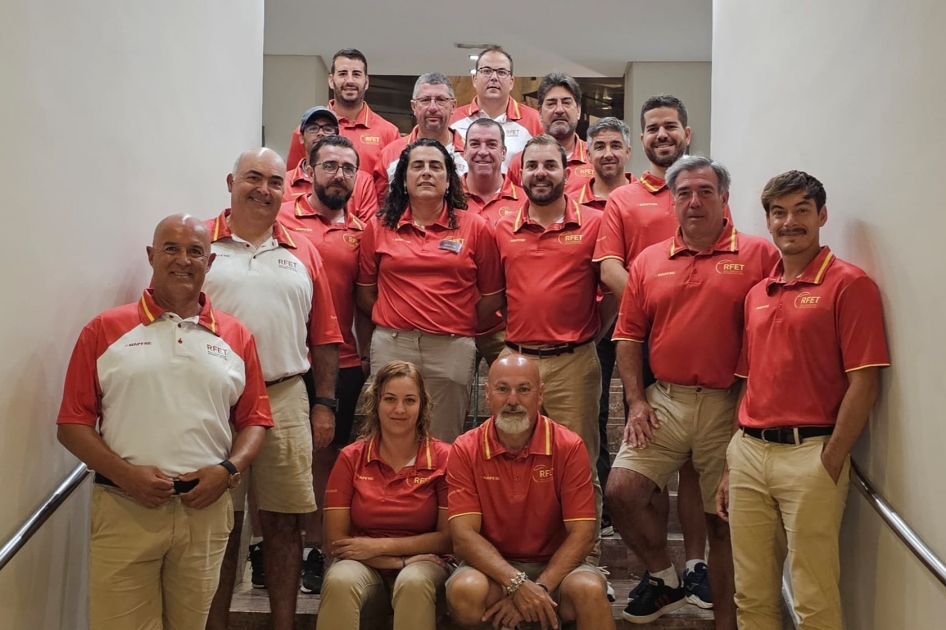 Equipo arbitral del Campeonato del Mundo de Súper Veteranos en Mallorca 2023 Equipo arbitral del Campeonato del Mundo de Súper Veteranos en Mallorca 2023